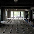 等間隔に並べられた束